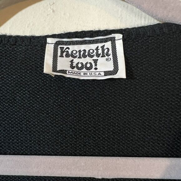 Vintage 80s Keneth too! Black Knit Sweater Swirl Beaded Short Sleeve V Neck - Picture 4 of 6